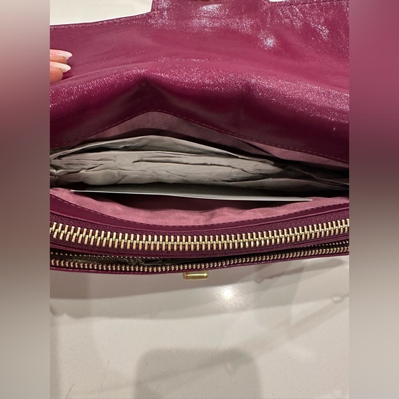 Coach Hampton Lindsey Magenta Leather Turn Lock Clutch. - Picture 11 of 16